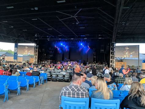 hollywood casino amphitheatre st louis covid restrictions